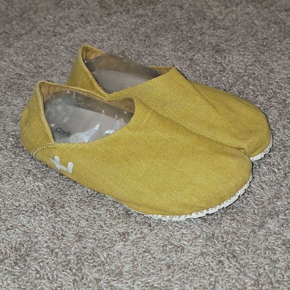 OTZ Cork Lite Espadrille Slip On Mustard Yellow Canvas Caveman Shoes Size 6.5 - Picture 1 of 10